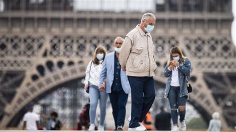 P­a­r­i­s­­t­e­ ­m­a­s­k­e­ ­t­a­k­m­a­ ­z­o­r­u­n­l­u­l­u­ğ­u­ ­k­a­l­d­ı­r­ı­l­d­ı­